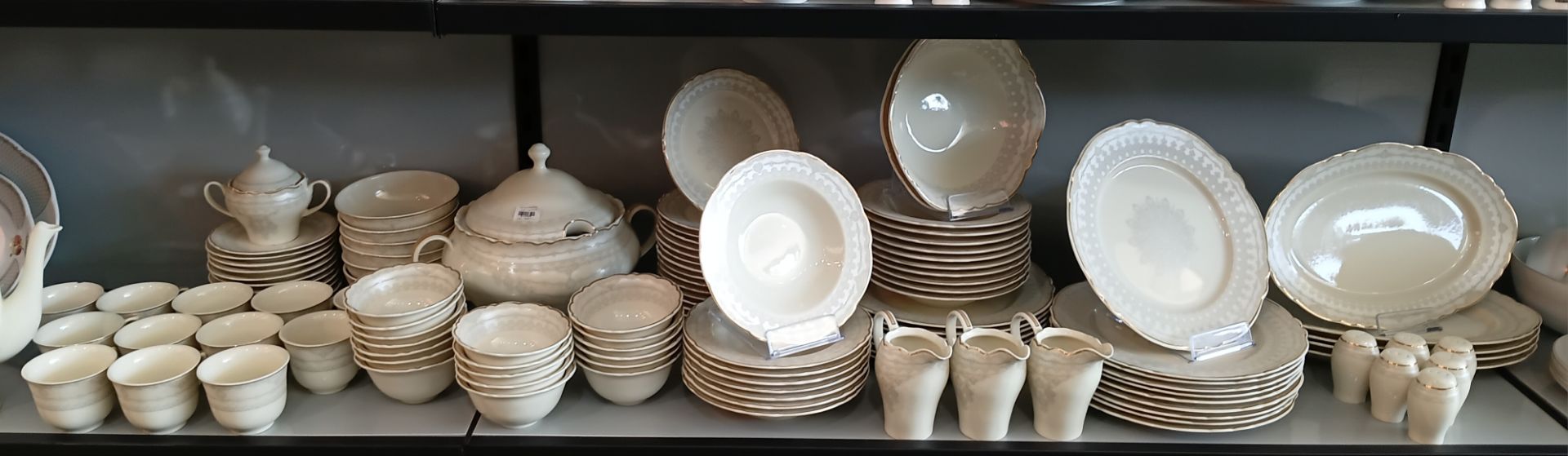 چینی نوبن پردیس کاشان _ماربلا اودیسه 125 پارچه 8010 فروجی