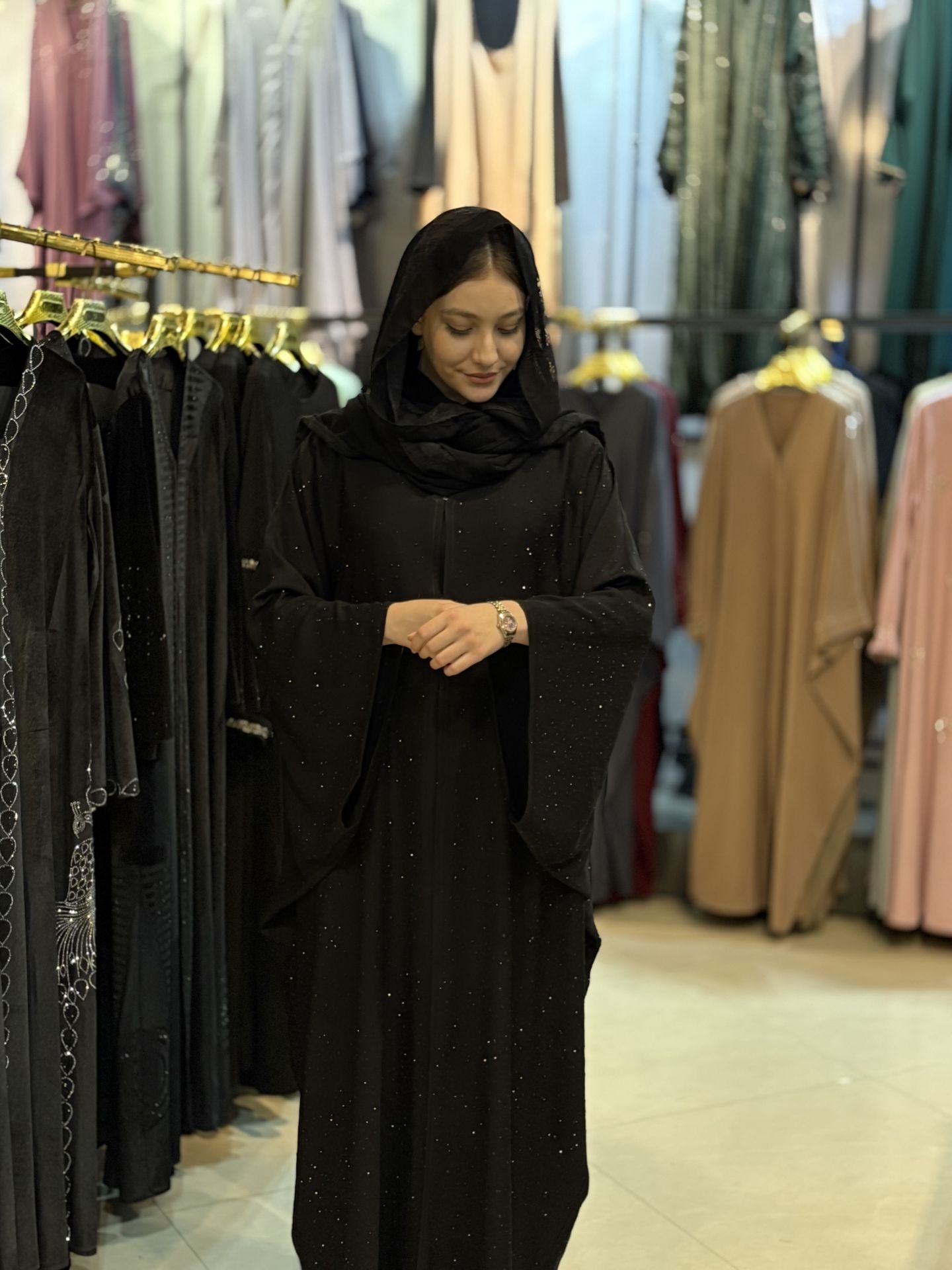 عبا نگین بارانی