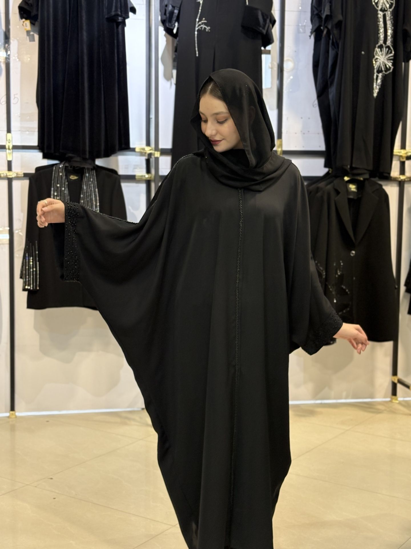 عبا  مزونی جواهر دوزی